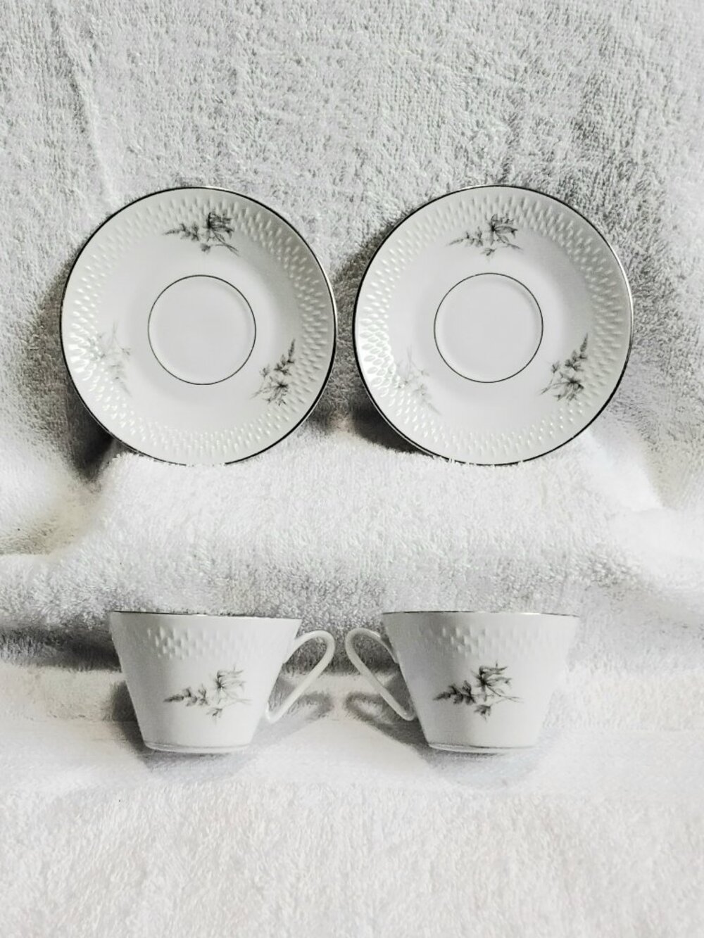 Vintage 2 Mint Sets of Matching No.'s Tea Cups & Saucers by Edelstein Bavaria!!
